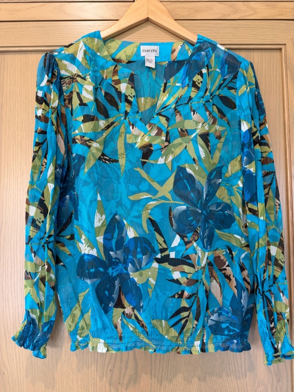 Vintage Chico's Blue & Green Tropical Print V-Neck Long Sleeve Blouse/ Chicos 1